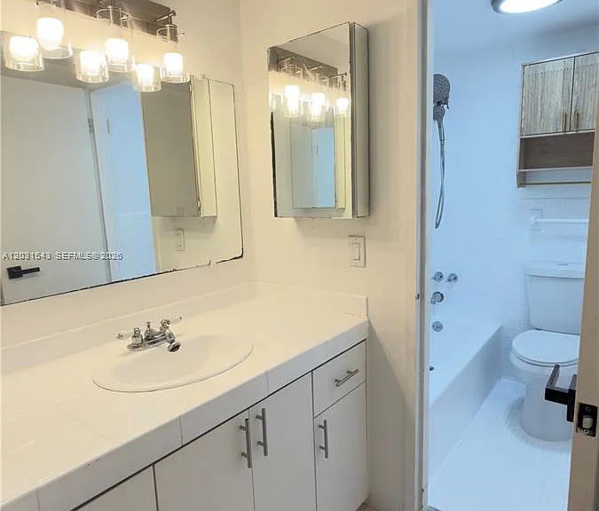 3660 NE 166th St #805 — Photo 15