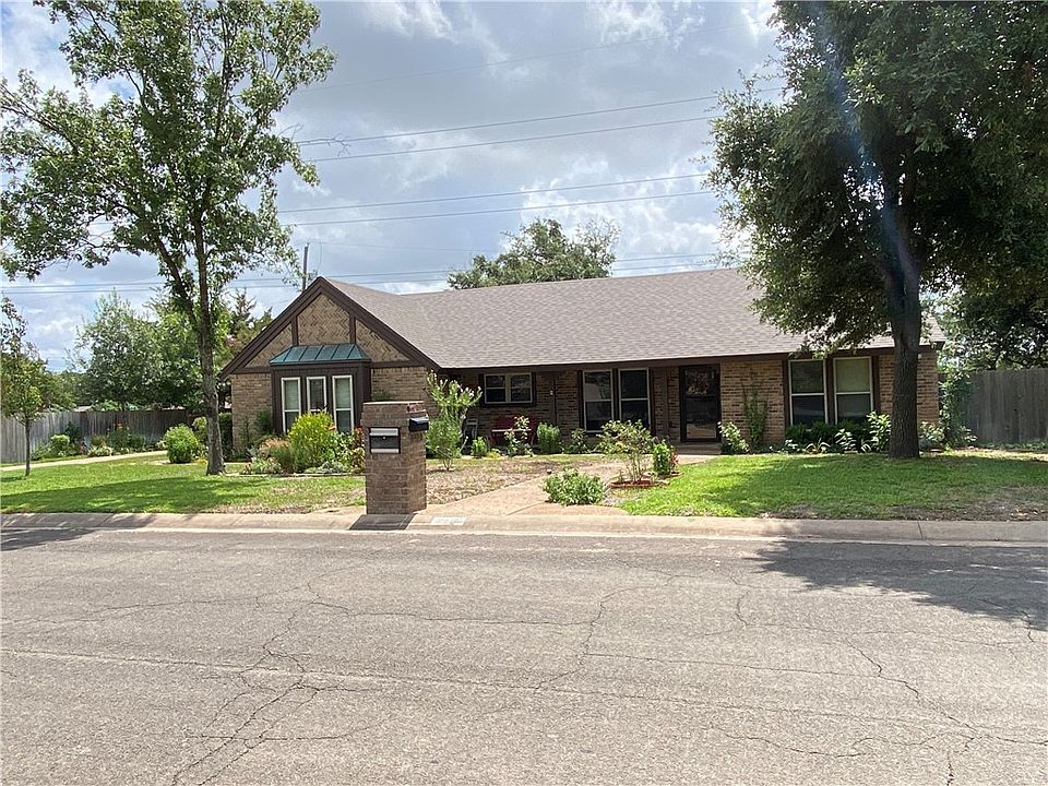 1st image of 9920 Forest View Dr