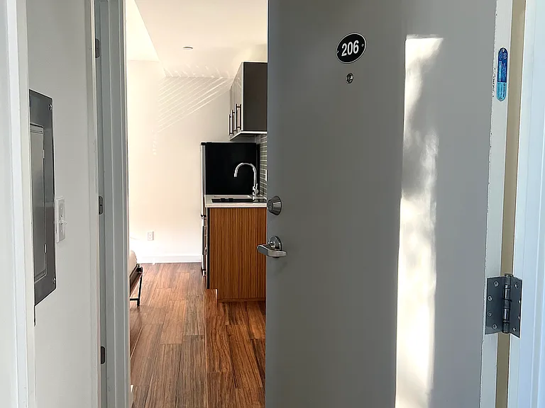 Viridian Apartments — Photo 6