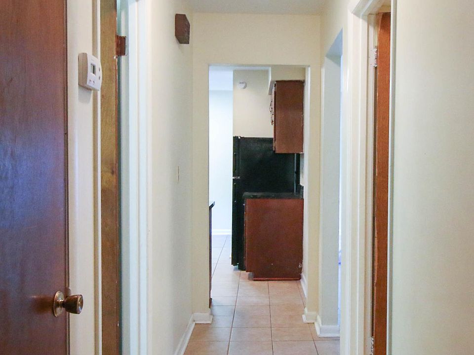 1st image of 3803 Cherwood Ln #A