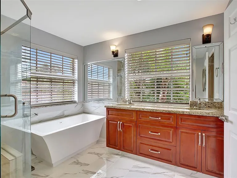 2355 NW 138th Dr — Photo 23