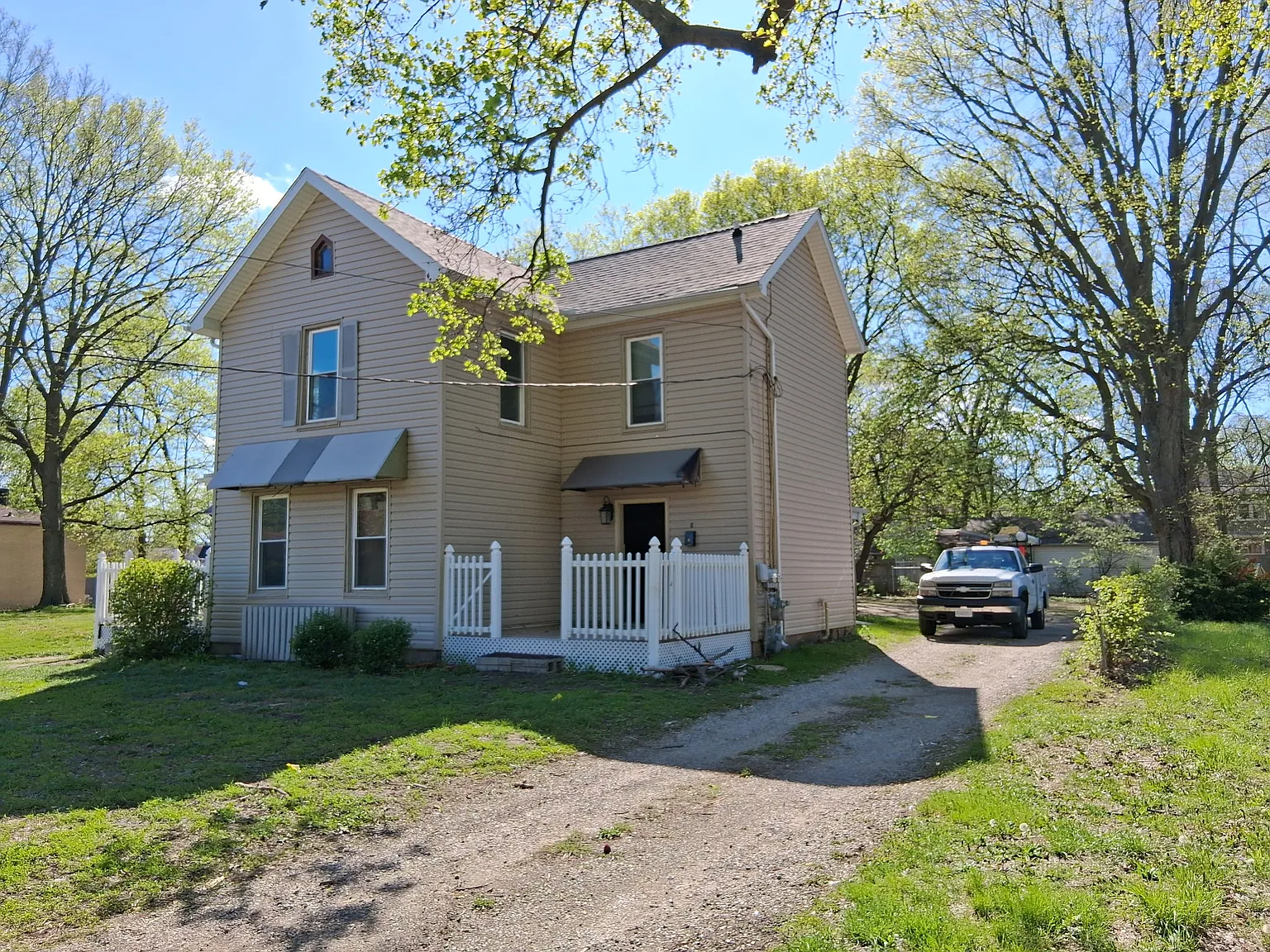 3 bed, 2116 sqft, $825 — Photo 3