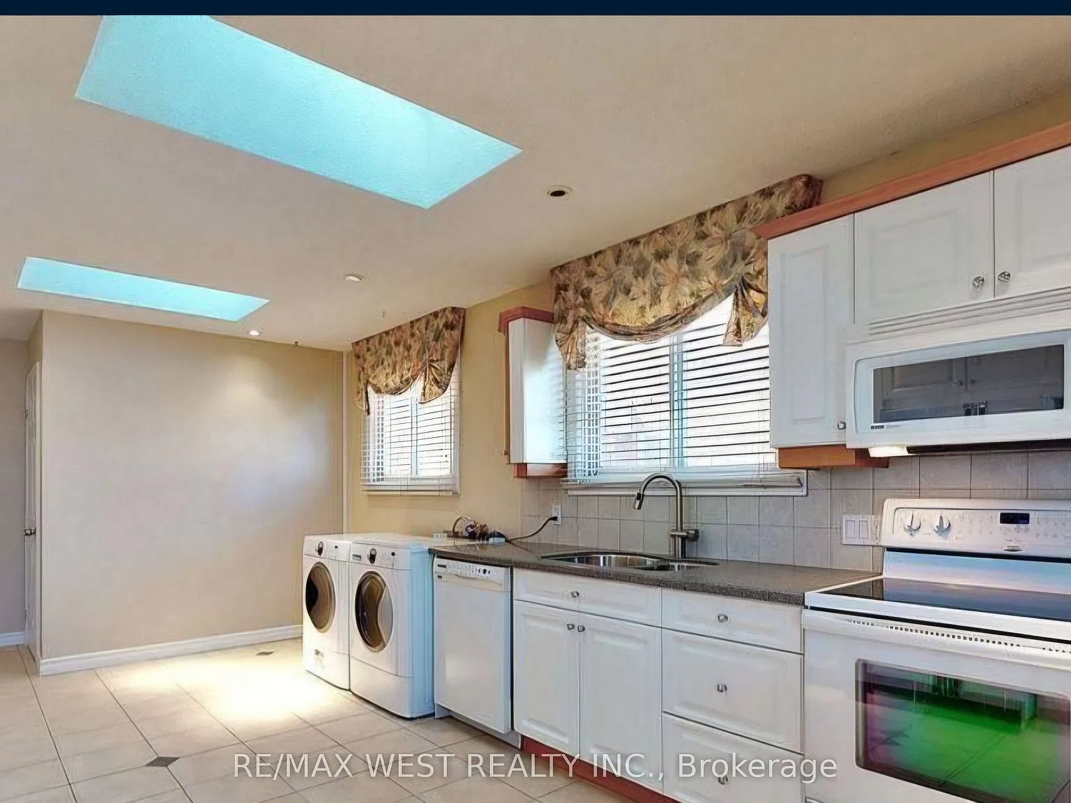 3 bed, $2,800 — Photo 3