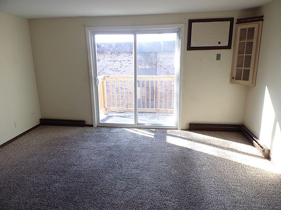 3rd image of 195 Mead St APT C5