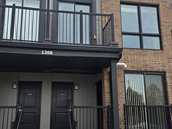 3rd image of 1208 Main St E Unit 203