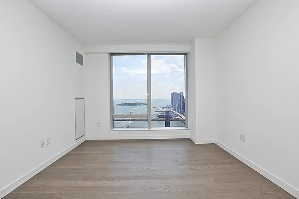 Rented by Oxford Property Group | media 38