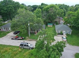 701-2 N Lincoln St, Hamilton, MO 64644