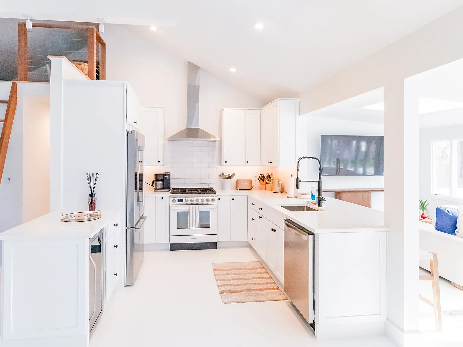Renovated in Clearwater Beach — Photo 4