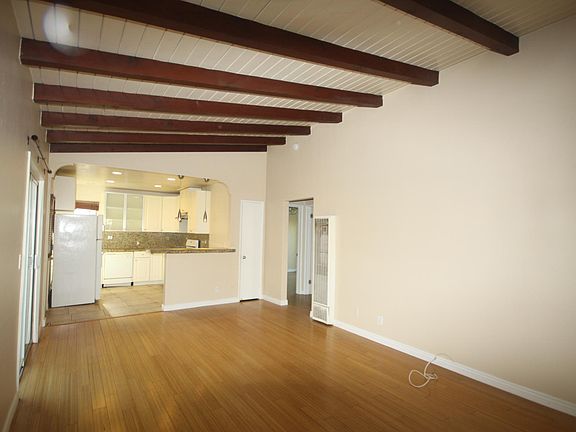 3rd image of 12752 Pacific Ave