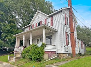 2009 Philadelphia Ave, Northern Cambria, PA 15714