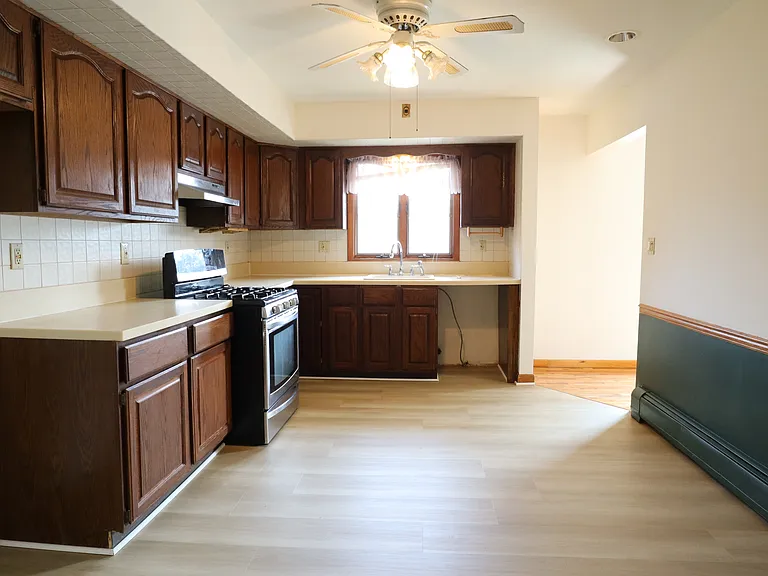 206 New York Ave #2 — Photo 16