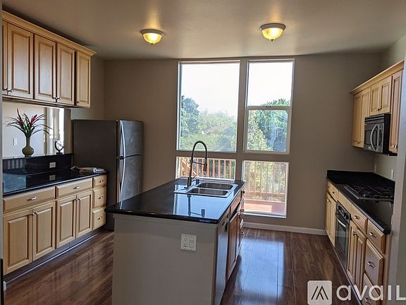 3rd image of 9473 Macarthur Blvd