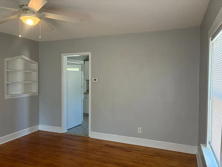 504 Henry St — Photo 11