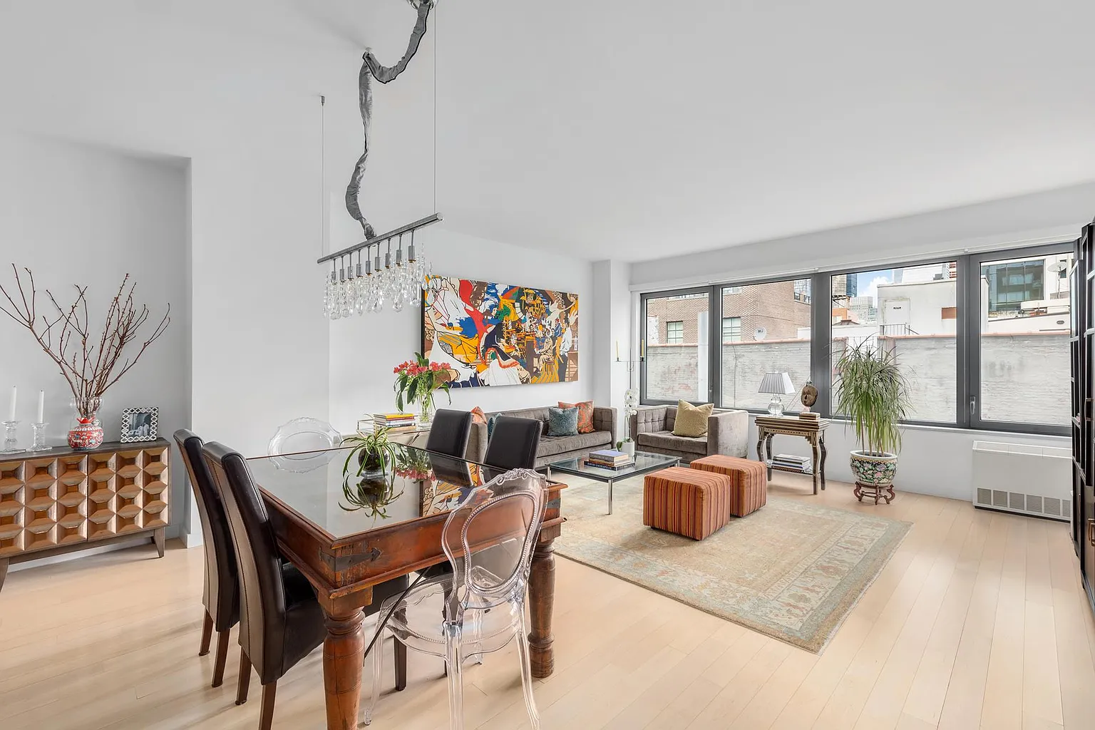 447 W 18th St APT 7E photo 1