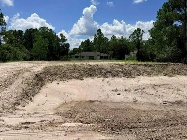 726 Manhattan ST E, LEHIGH ACRES, FL 33974