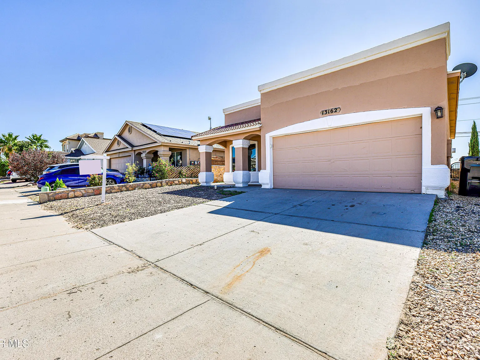 4 bed, 2.0 bath, 1431 sqft, $1,700 — Photo 2