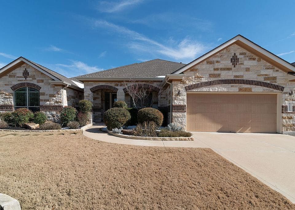 1st image of 1802 Pradera Path