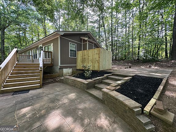 2nd image of 710 Spiva Rd