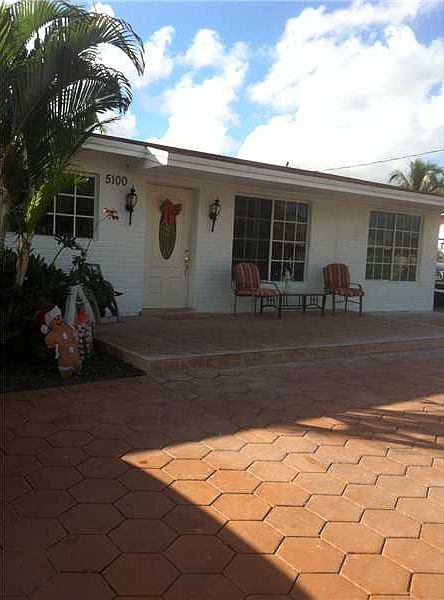 1st image of 5100 NW 178th Ter