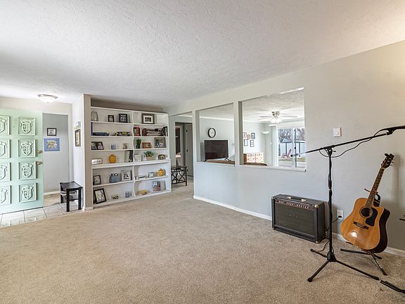 3rd image of 2338 Malibu Ct