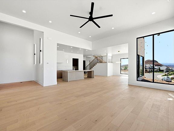 5th image of 1226 E Pony Trail Way