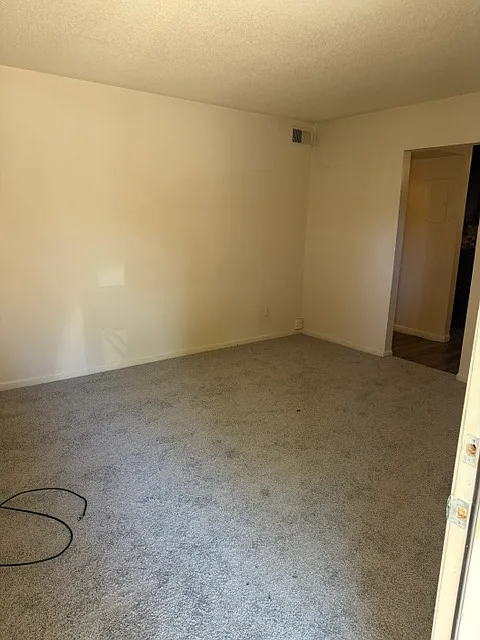 2 bed, $795 — Photo 2