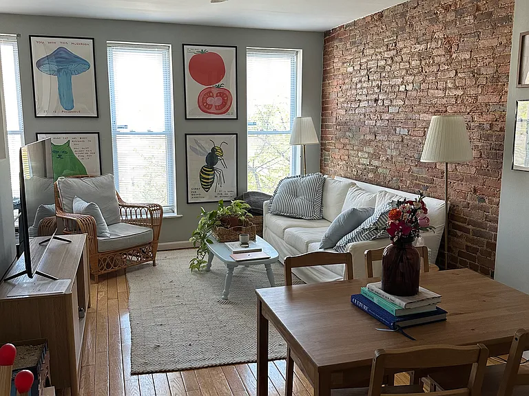 918 S Hanover St #1 — Photo 1