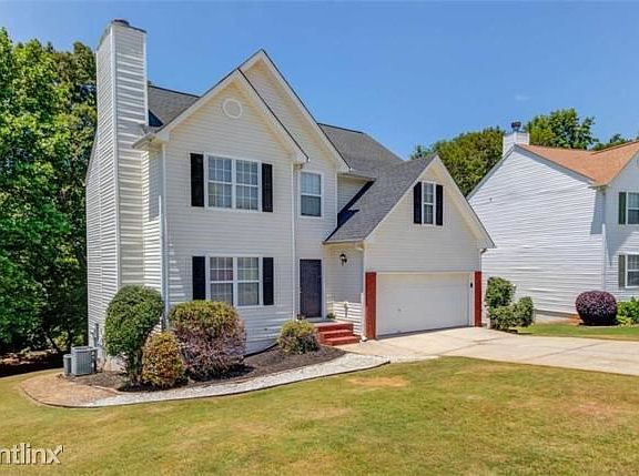 3rd image of 1036 Yellow River Dr