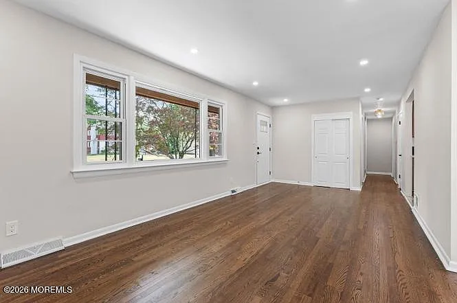 20 Rockland Rd — Photo 4