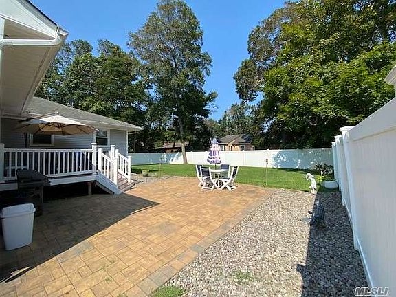 4th image of 17 Carriage Ln