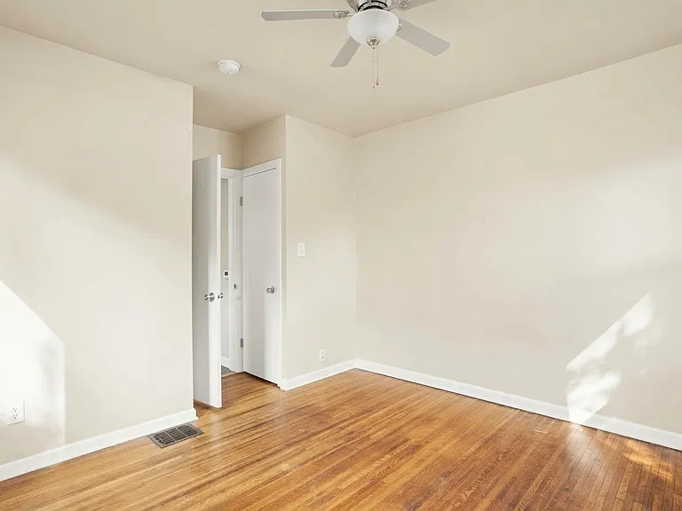 4851 Hillside Ave — Photo 5