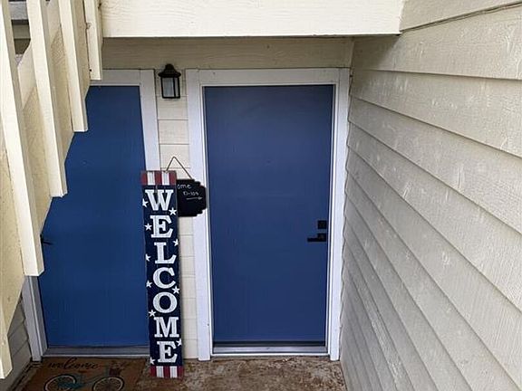 3rd image of 12906 8th Ave W APT D103