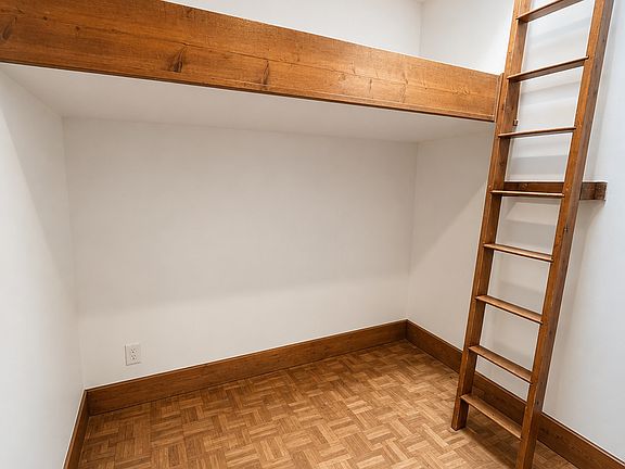 5th image of 17 Aberdeen St APT 6B