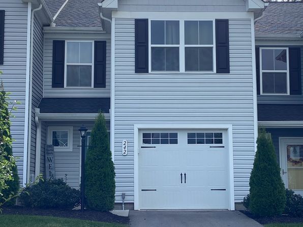 242 Smith Ln