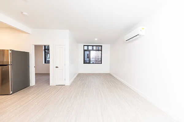 Rented by Oxford Property Group | media 8