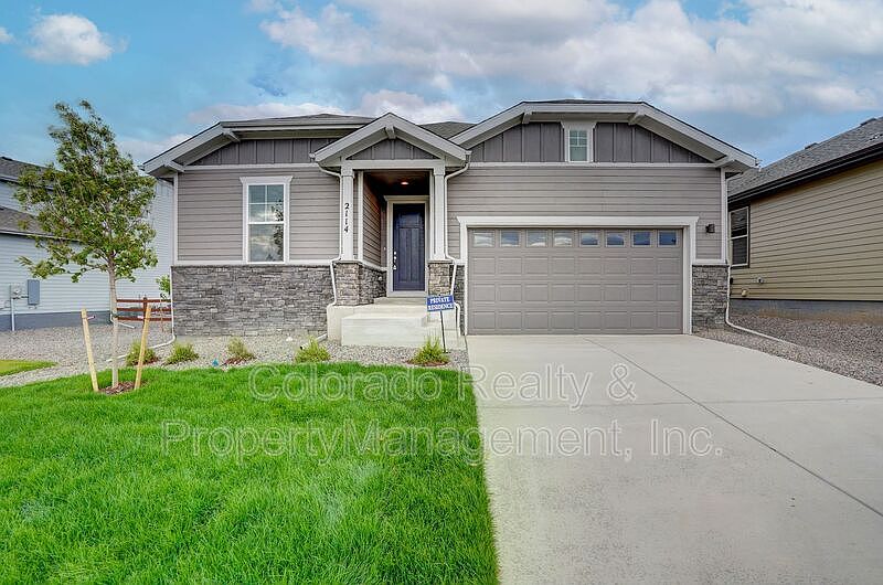 1st image of 2114 Autumn Moon Dr