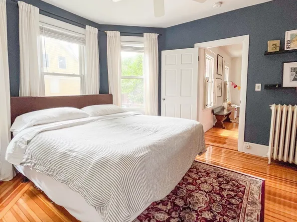 35 William St #2, Cambridge, MA 02139