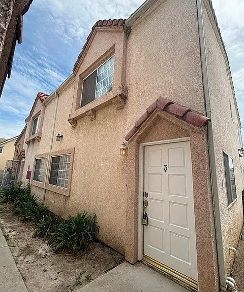 18422 Arline Ave #3 — Photo 1