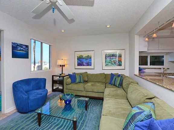 4th image of 1010 W Peppertree Ln #231