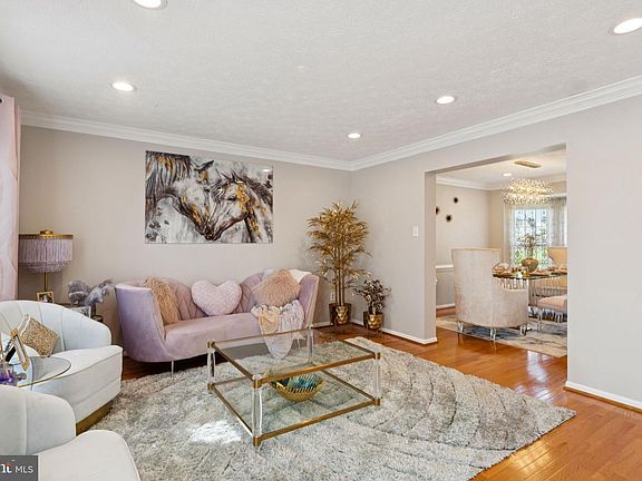 4th image of 2117 Cross Trails Rd