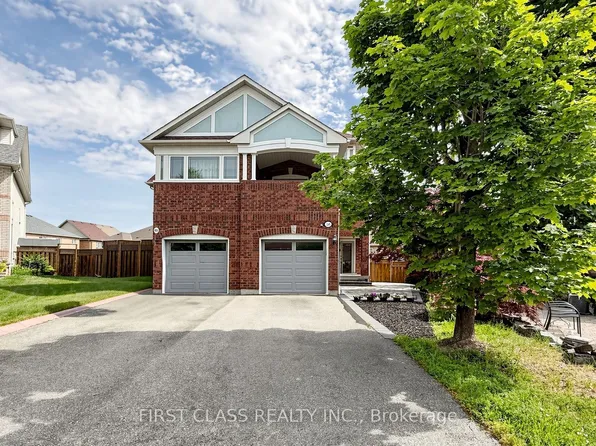 399 Stonetree Ct, Mississauga, ON L5B 4H3