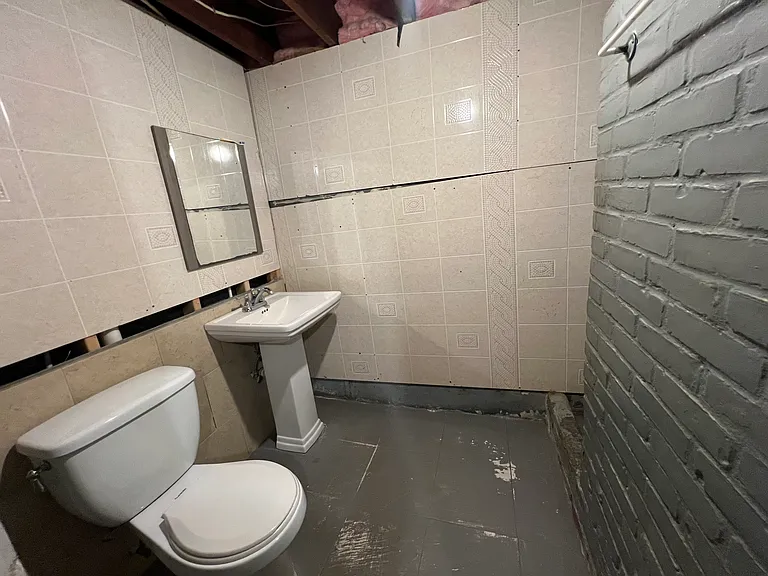 23 Home Ave — Photo 18