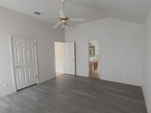 5th image of 4908 Topsey Dr