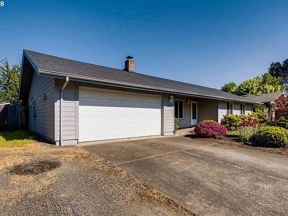 3rd image of 1746 SE 54th Ave