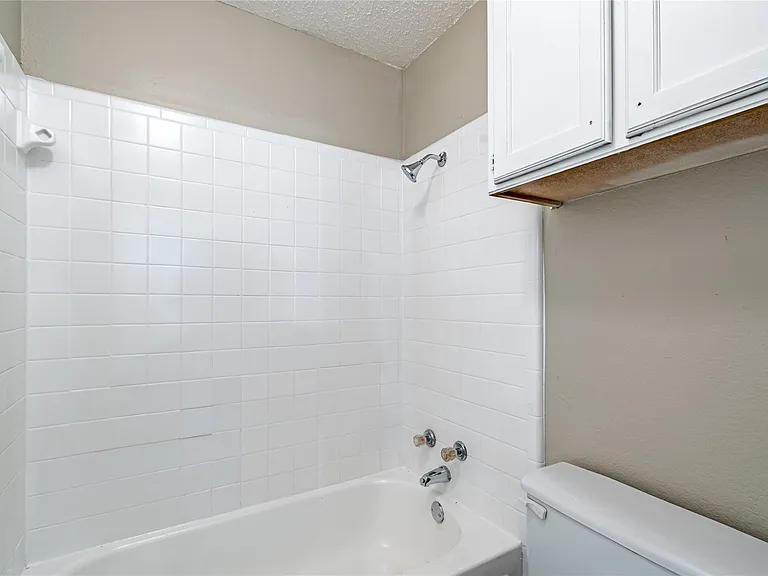 806 Treadwell Ct #806B — Photo 19