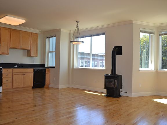 3rd image of 1738 Haight St APT 309