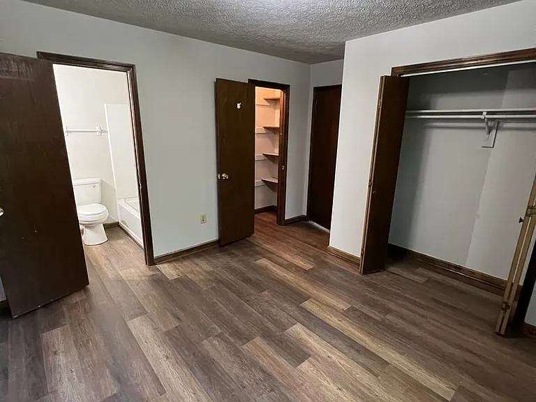212 Laurie Dr — Photo 7