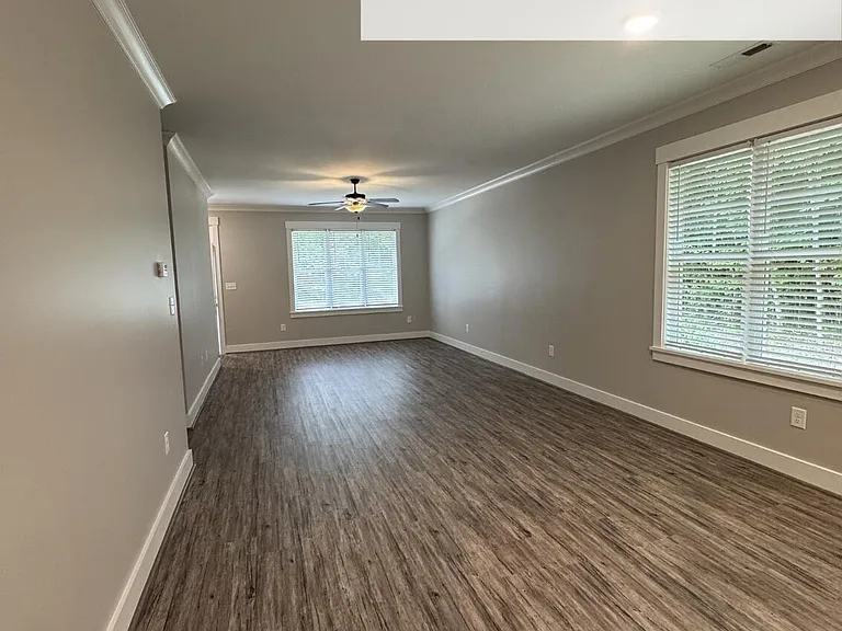 4115 Lake Wilson Rd N — Photo 2