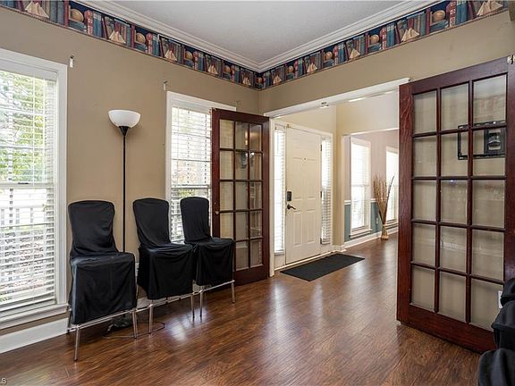 3rd image of 107 Tesi Ct