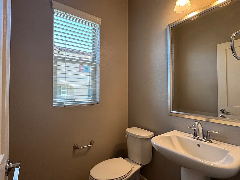 109 Alder Rdg — Photo 15